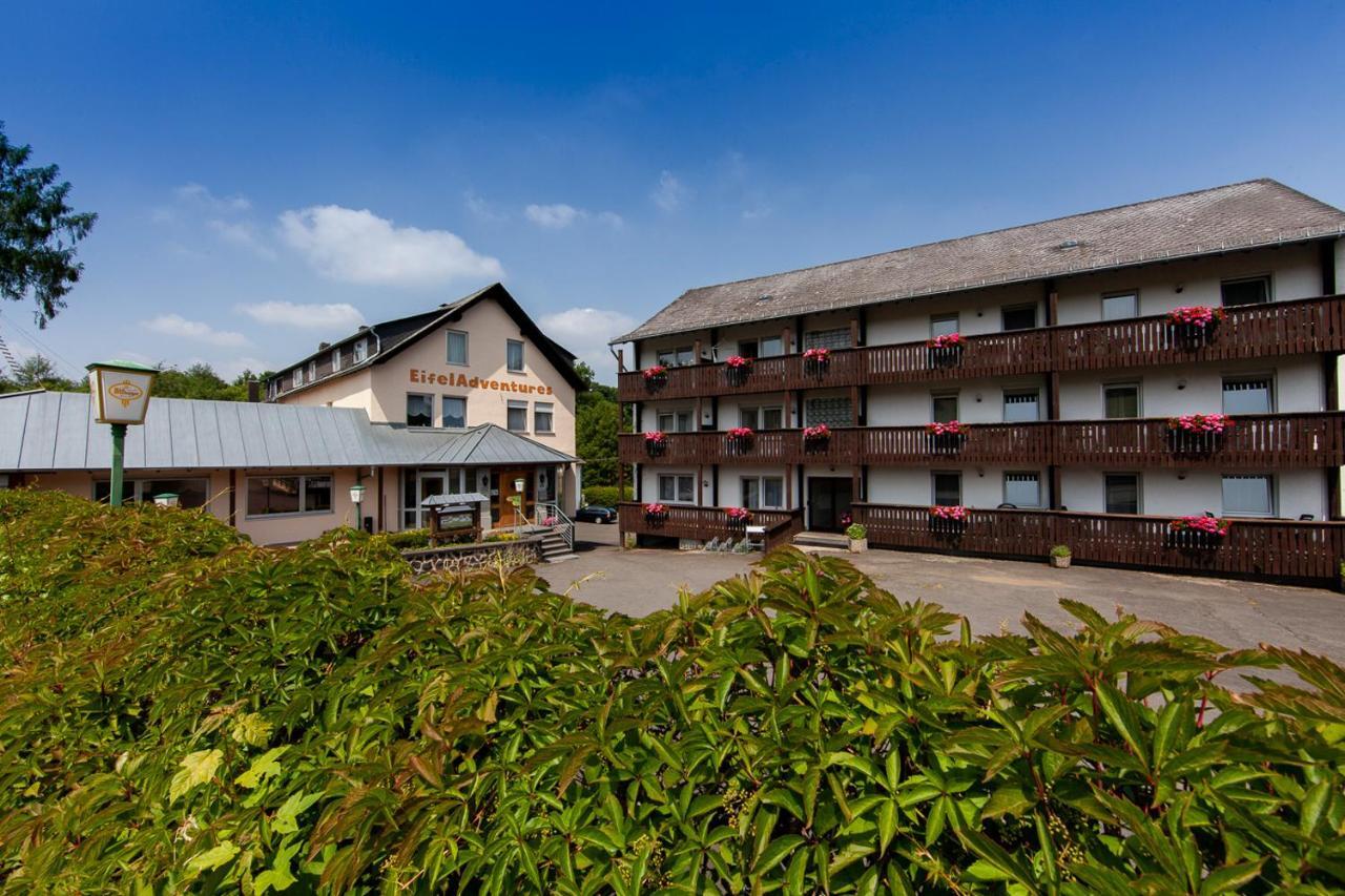 Appartementhaus Eifeladventures Berlingen Bagian luar foto